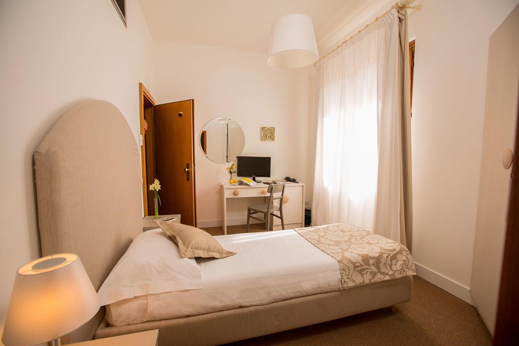 Hotel Terre Di Casole